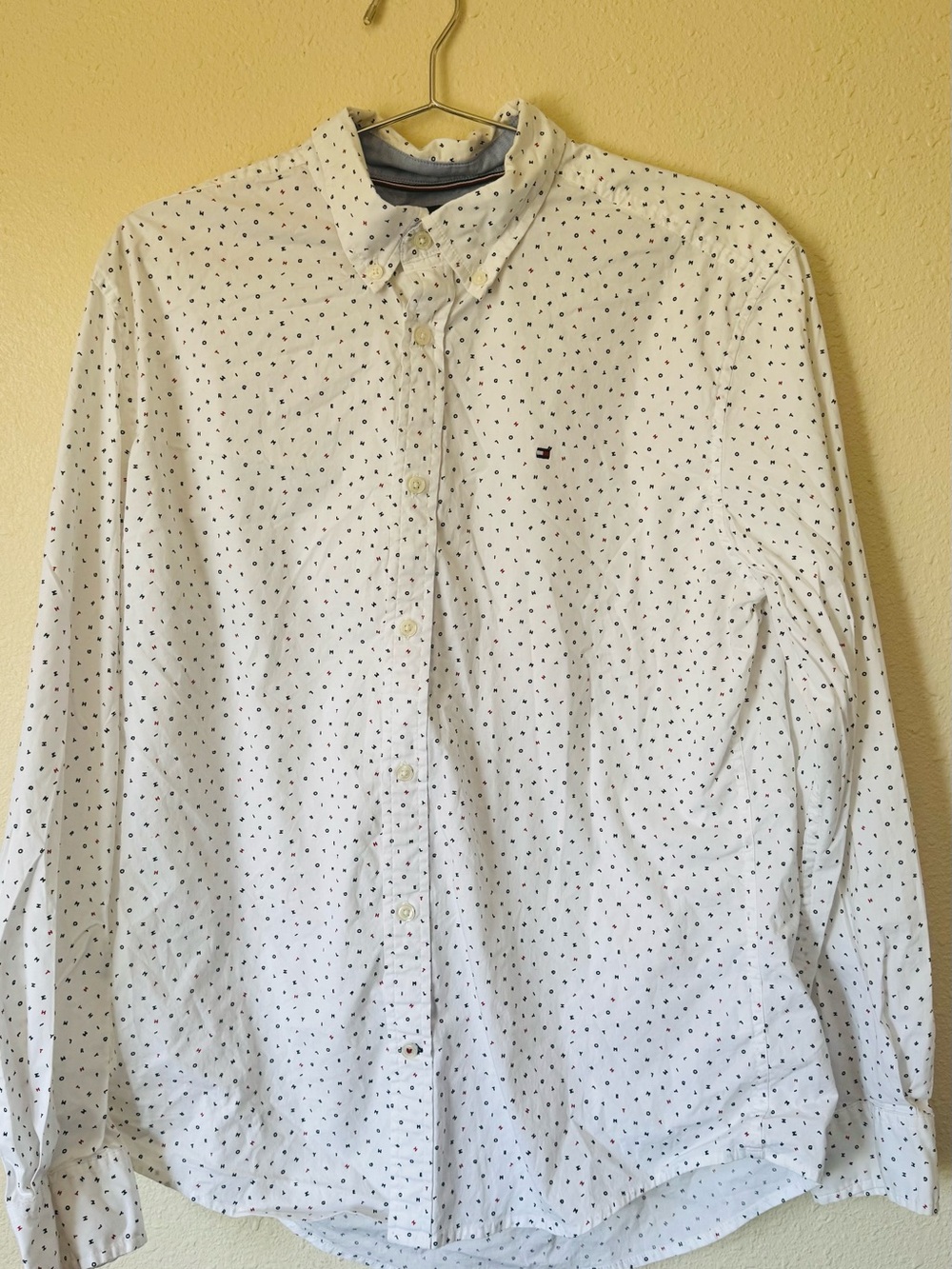Tommy Hilfiger White Long-Sleeve Button-Down Shirt with Navy Dot Print